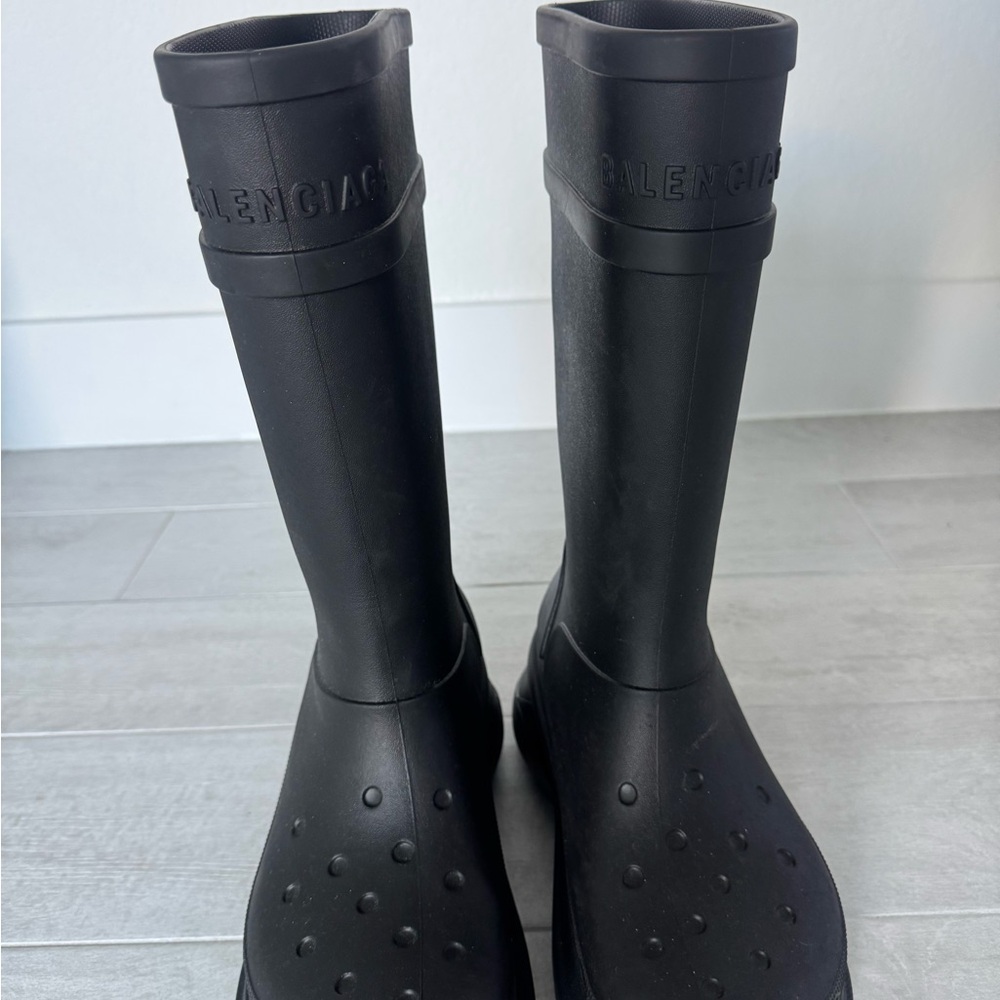 AUTHENTIC Balenciaga Matte Black Tall Boots - Picture 2 of 4
